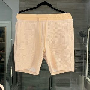 Men’s Lululemon At Ease Short 7”